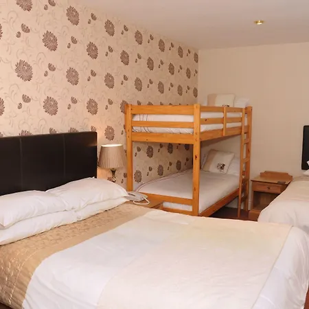 ハンディス ヒル ホテル 3*