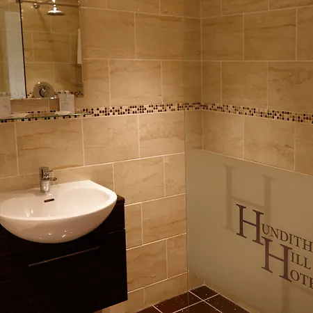 ハンディス ヒル ホテル 3*